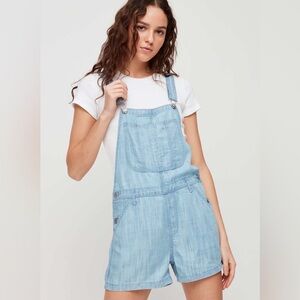 Aritzia TNA Senryu Shorts Denim Overalls Medium Light Wash Women’s Jean XS